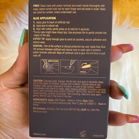 Kiss Velour Fantasy Magnetic Powder Effect Nails - Picture 6 of 8